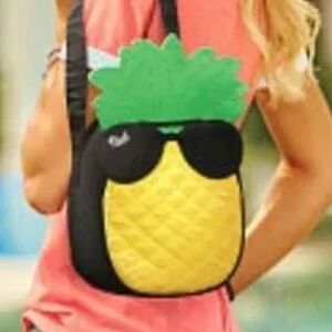 Pink Victoria secret pineapple thermal lunch bag tote NWOT